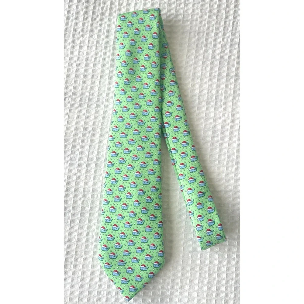NWT Vineyard Vines Boys Tie Santa Whale 100% Silk